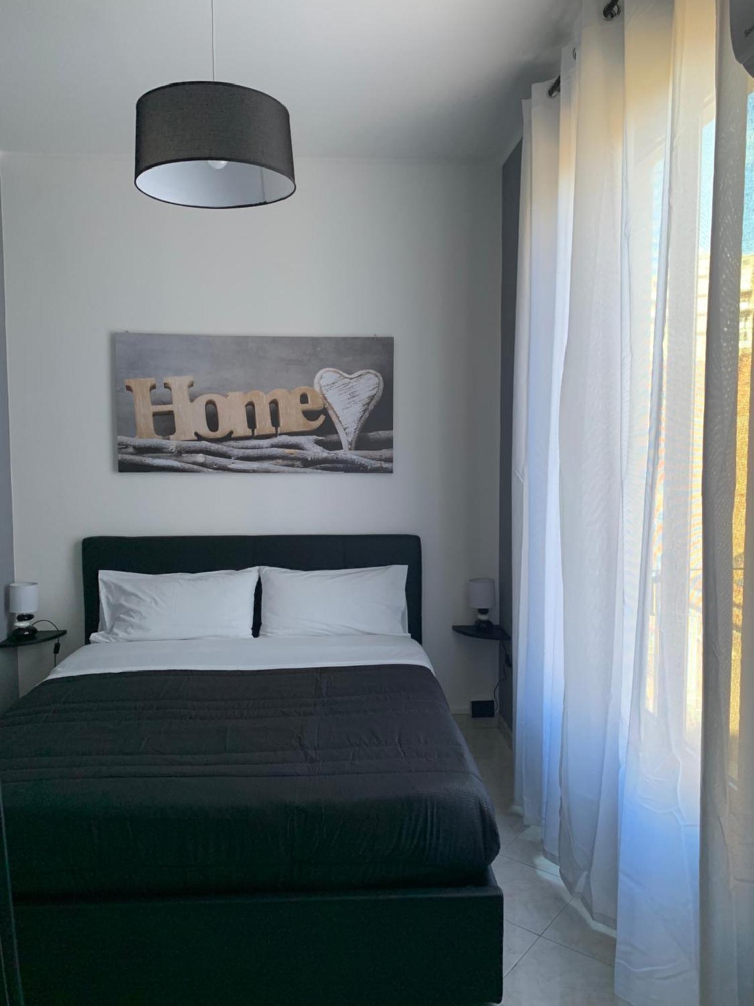 Serenityhomect Catania Luaran gambar